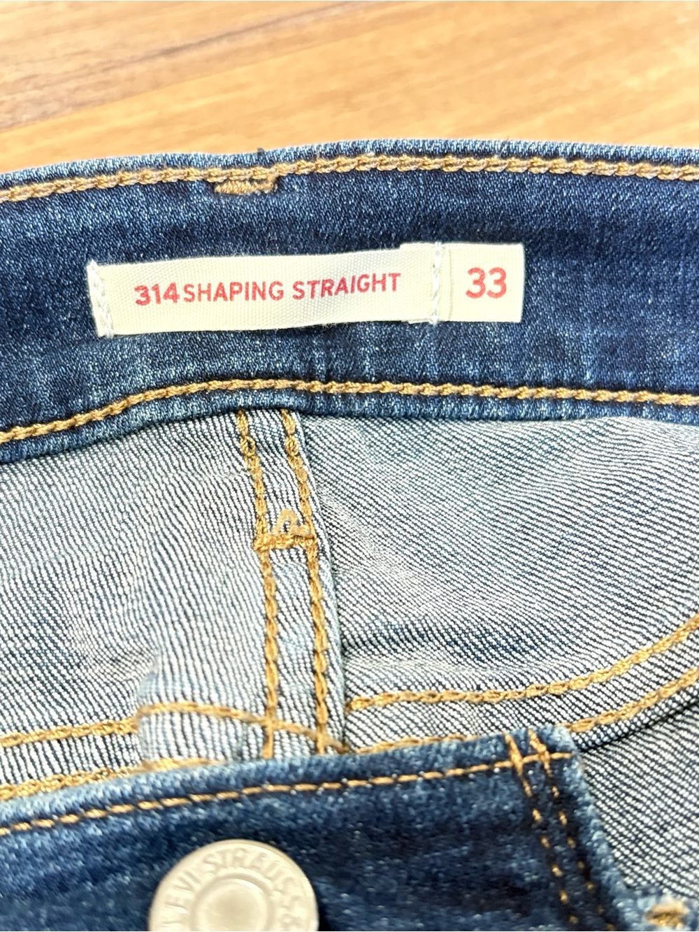 Levi’s 314 Shaping Straight Jeans 33x32 Medium/Dark Wash Stretch Denim Mid Rise - Picture 6 of 13